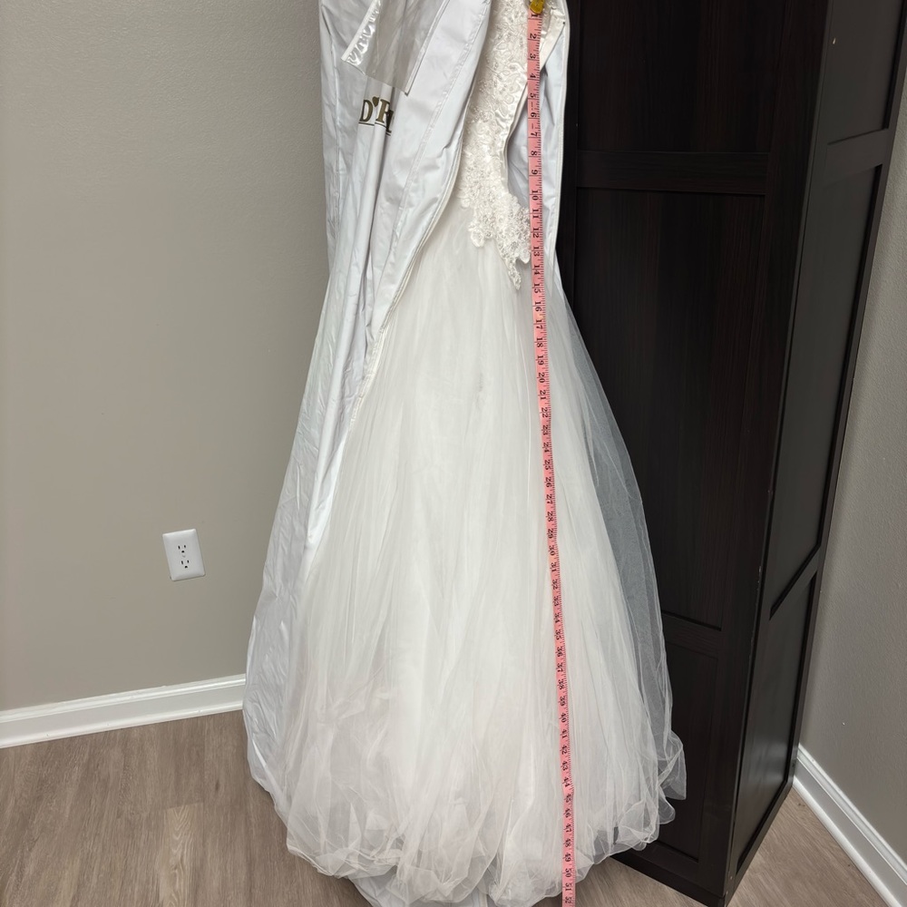 Wedding Dress - Picture 6 of 7